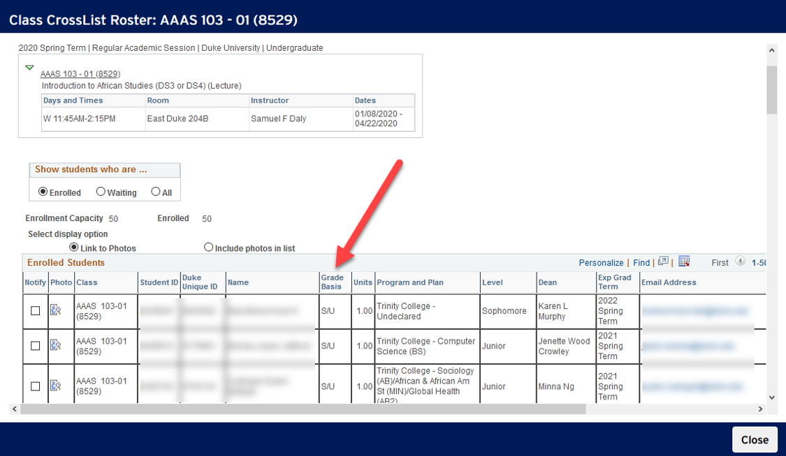 Screenshot of a Class Crosslist Roster in DukeHub Faculty Center. An arrow points to the Grade Basis column.